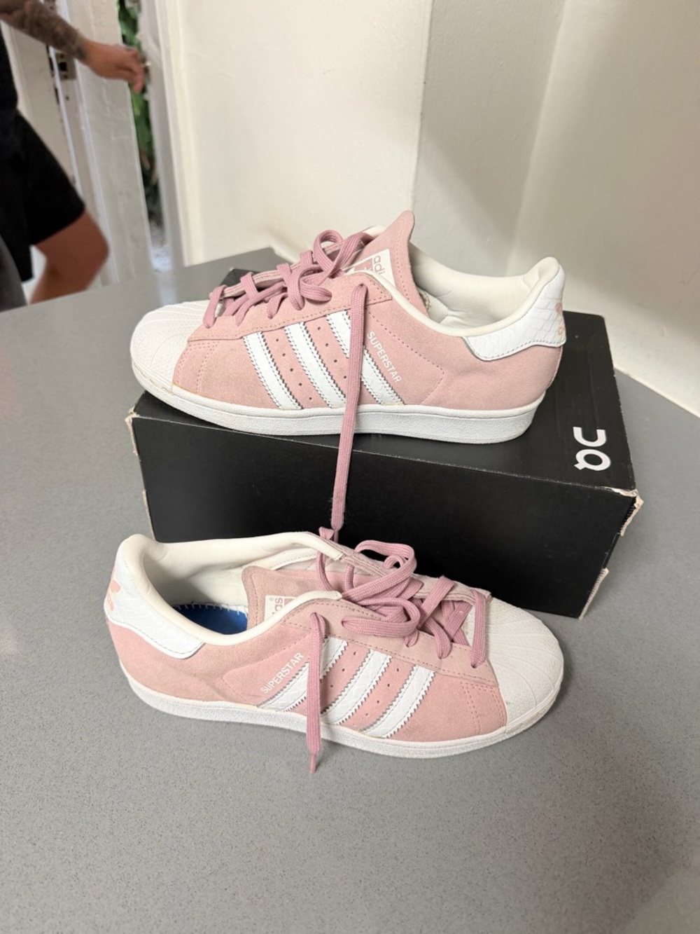 Y2K adidas Originals Pink and White Superstar Sneakers size 6,5 going out